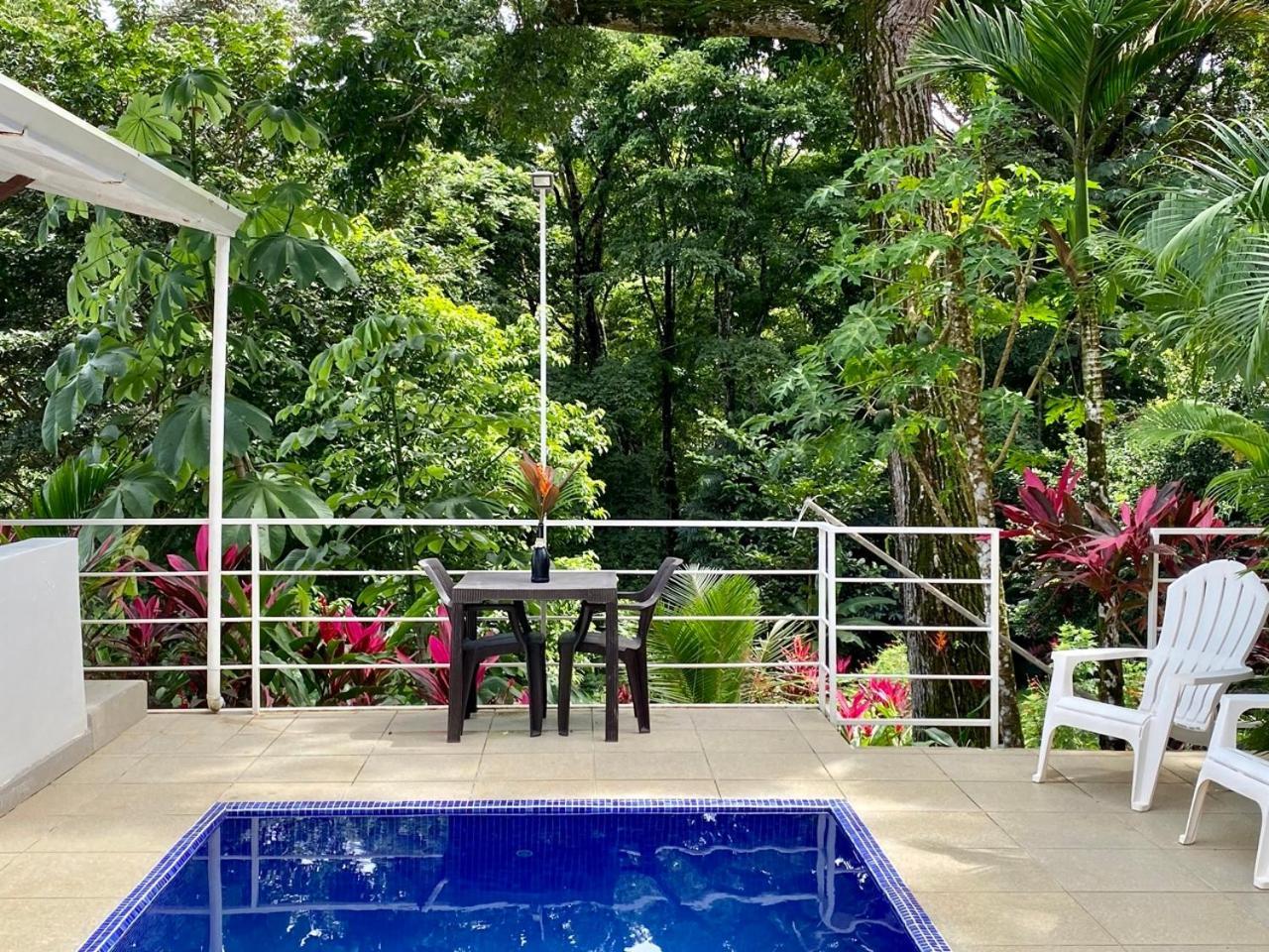 Ballena Dorada Lodge Uvita Exterior photo